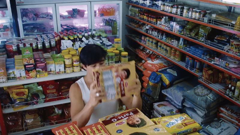 Flight Risk. Smoke Bomb